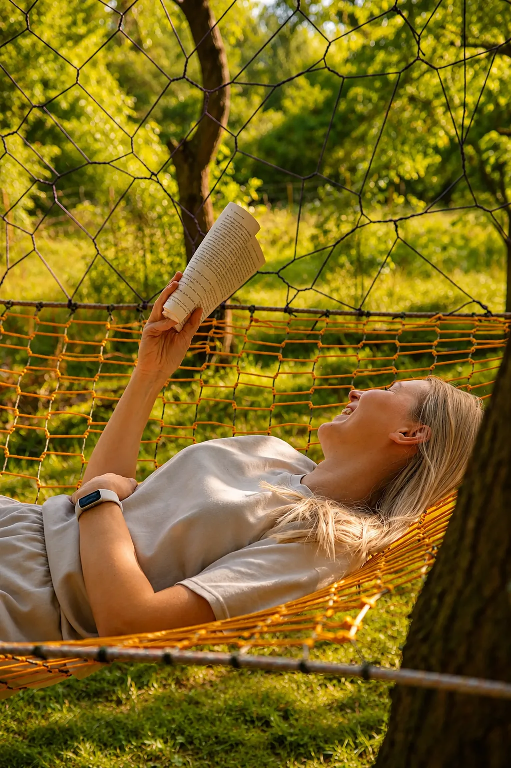 Ręcznie pleciona platforma z paracordu — realizacja Treetopia.pl